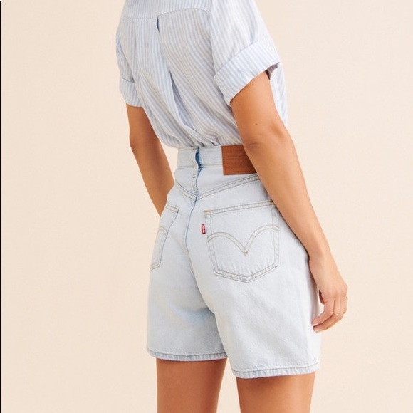 Levi’s Ribcage Shorts - Picture 11 of 11